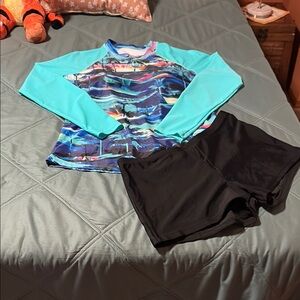 Vibrant Ocean Print Rashguard Set with Black Shorts